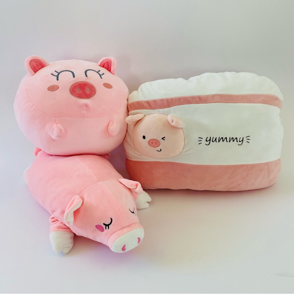 EUC Set of THREE Pig Plush Pillows Stuffed Animals Adorable Comfy Soft Pink